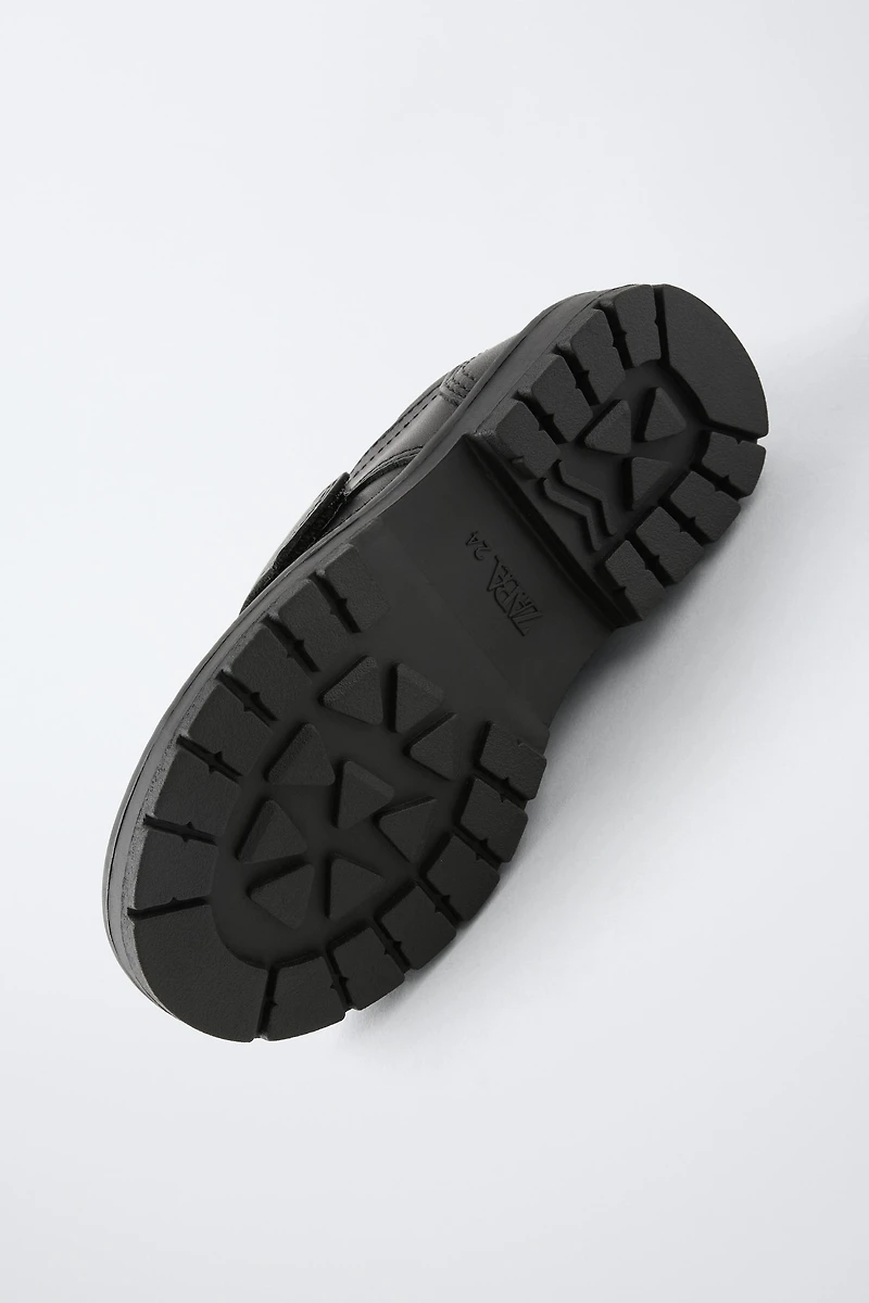 LEATHER SHOES