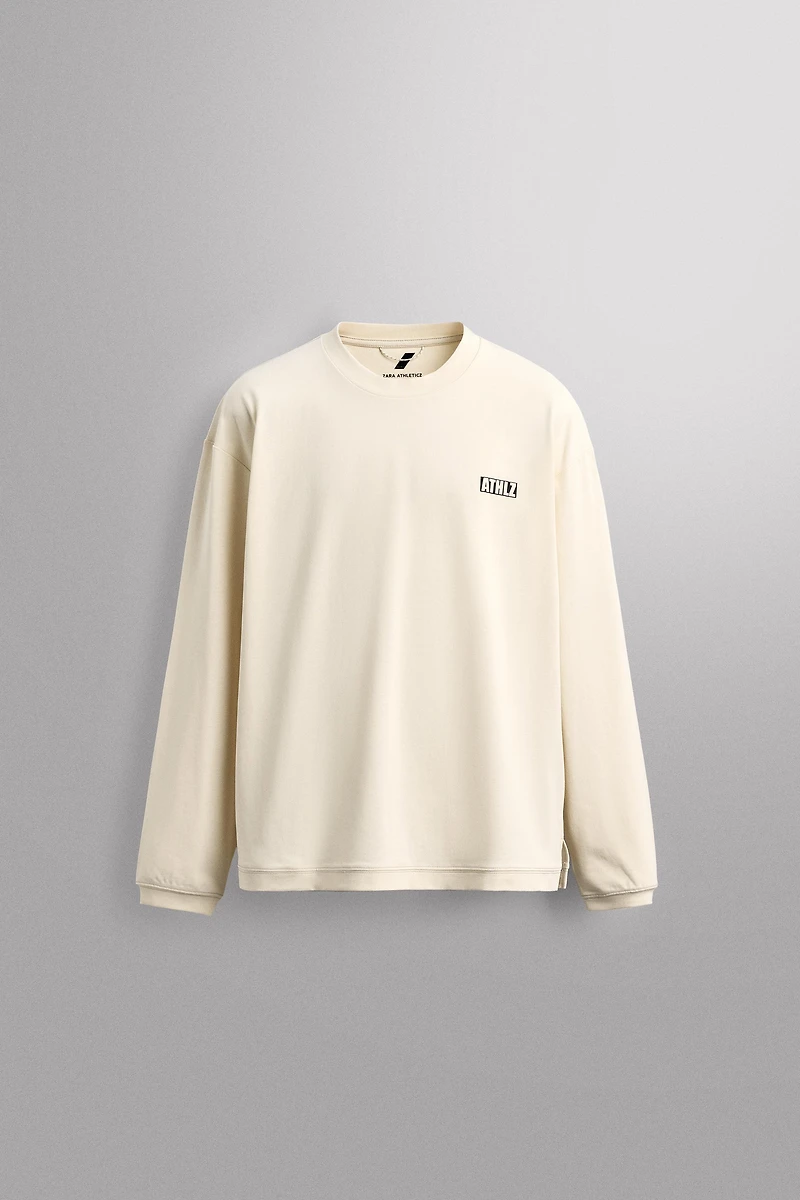GRAPHIC PRINT TRAINING T-SHIRT
