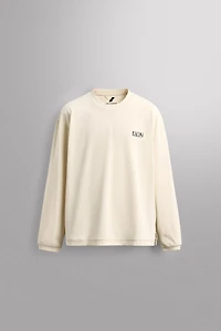 GRAPHIC PRINT TRAINING T-SHIRT