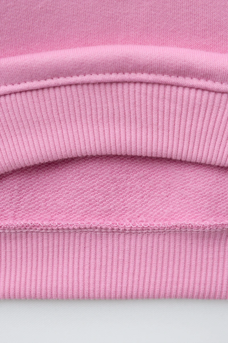 BASIC HEART SWEATSHIRT