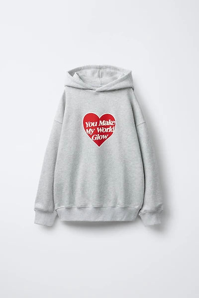 HEART PRINT SWEATSHIRT