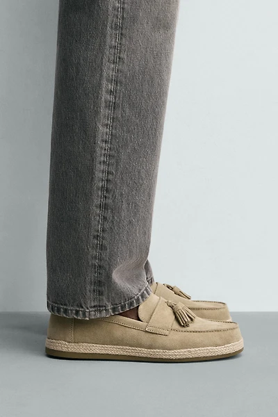 CASUAL LEATHER TASSEL LOAFERS