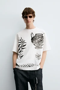 CONTRAST PRINT T-SHIRT