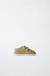 BAREFOOT DOUBLE-STRAP SNEAKERS