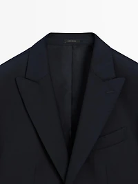 Notch lapel suit blazer