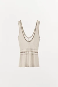 CONTRAST KNIT TOP