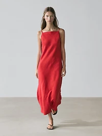 Linen midi dress with straight neckline
