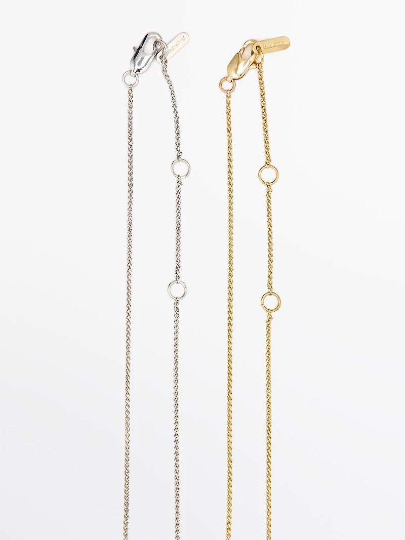 Pack of thin chains