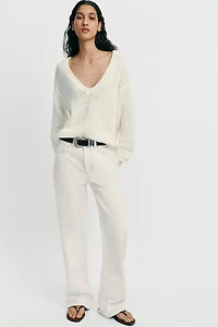 V-NECK KNIT JUMPER