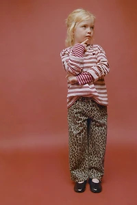 PANTALON EN SERGÉ ANIMAL PRINT