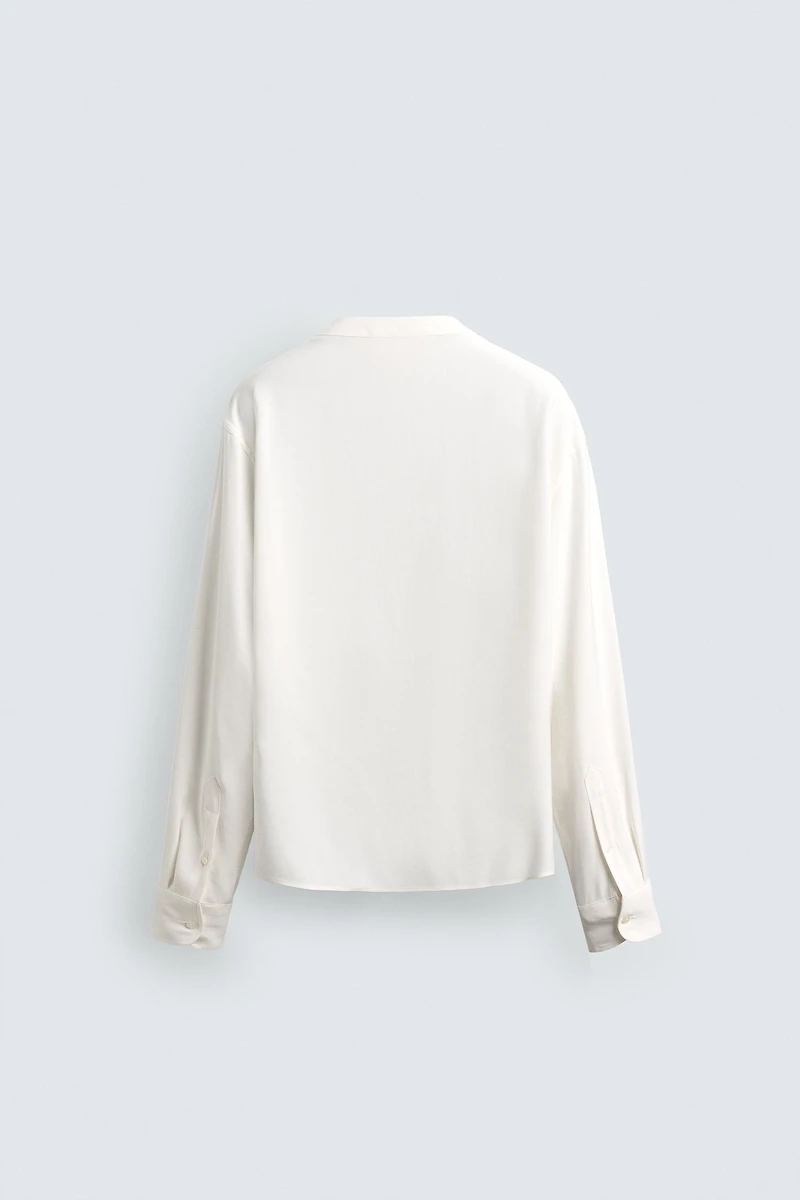 FLOWY V-NECK SHIRT