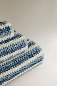 SERVIETTE DE BAIN JACQUARD GÉOMÉTRIQUE