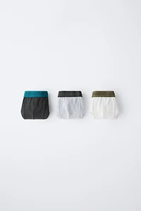 AGES 6-14 / THREE-PACK OF EMBOSSED TEXT BOXERS