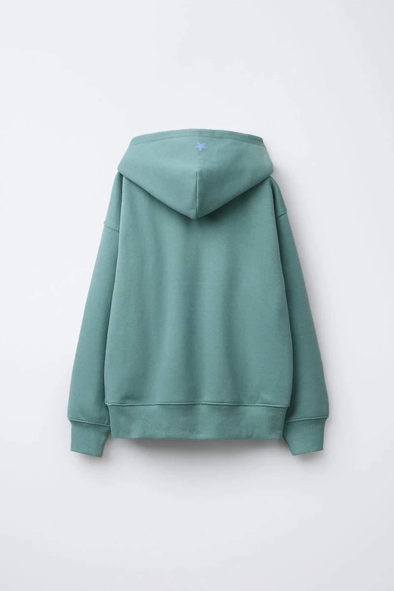 HOODED SWEATSHIRT WITH TEXT AND STARS