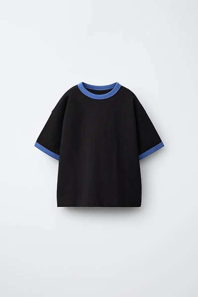 CONTRAST TRIM T-SHIRT