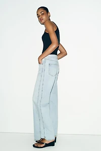 Z1975 LOW RISE STRAIGHT LEG JEANS WITH SEAM DETAIL