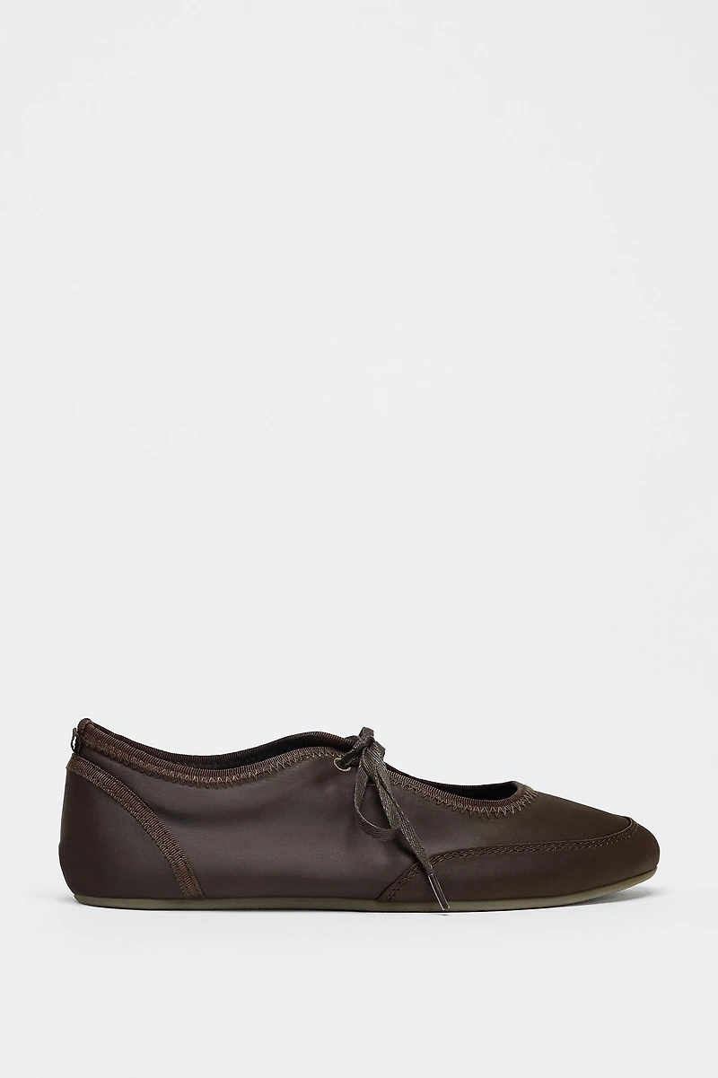 SPORTY BALLET FLATS WITH BOW