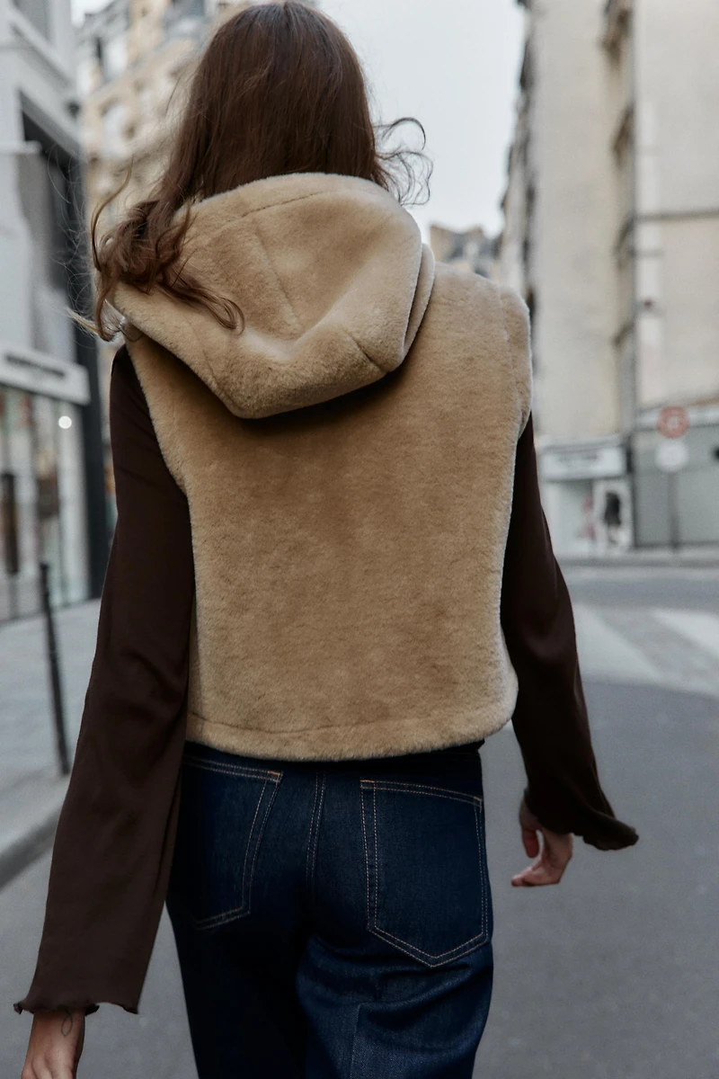 SHEARLING TOGGLE VEST