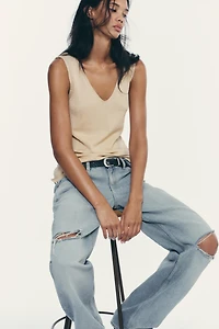 TOP EN MAILLE SANS MANCHES