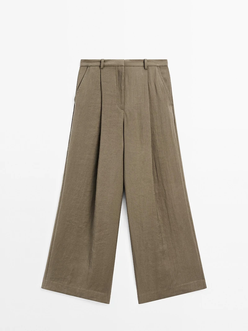 Wide-leg cropped trousers with darts