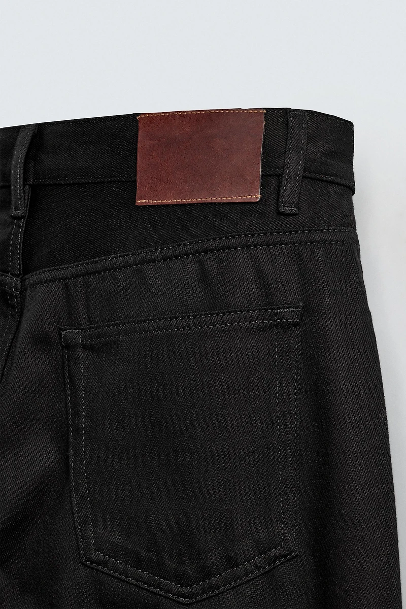 STRAIGHT FIT JEANS