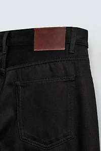 STRAIGHT FIT JEANS