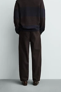 PLEATED STRAIGHT FIT PANTS