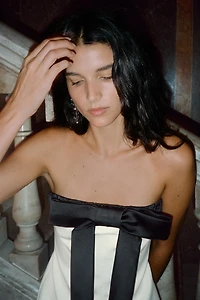 STRAPLESS BOW DRESS