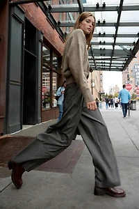 WIDE LEG PLEATED PANTS