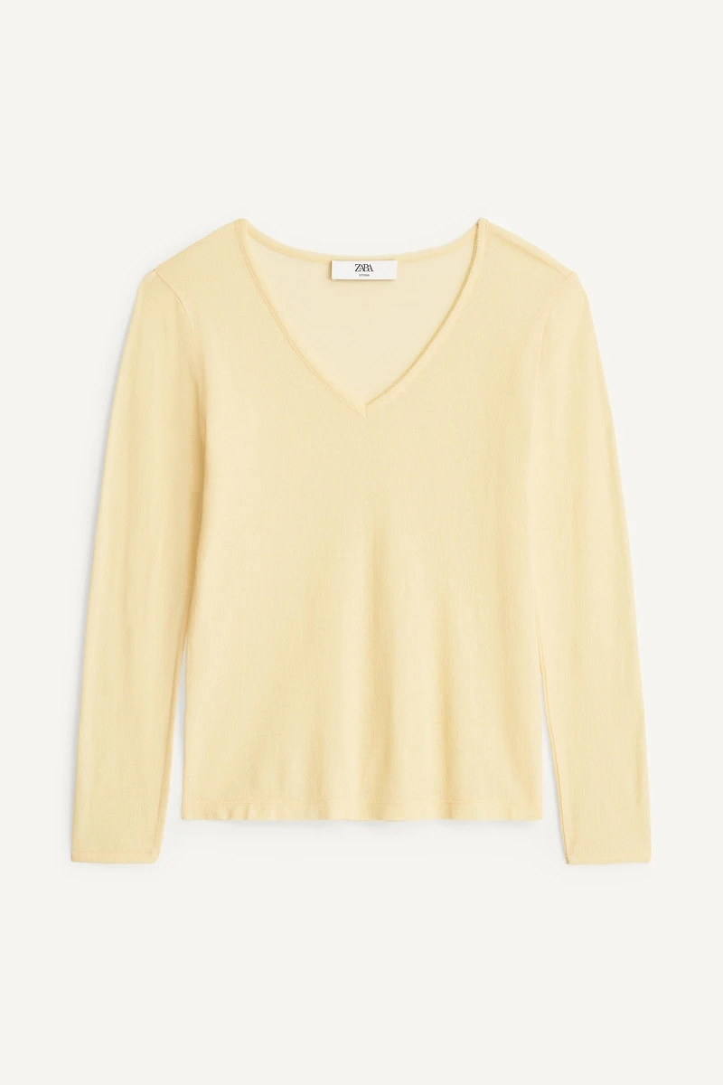 LIMITED EDITION V-NECK T-SHIRT