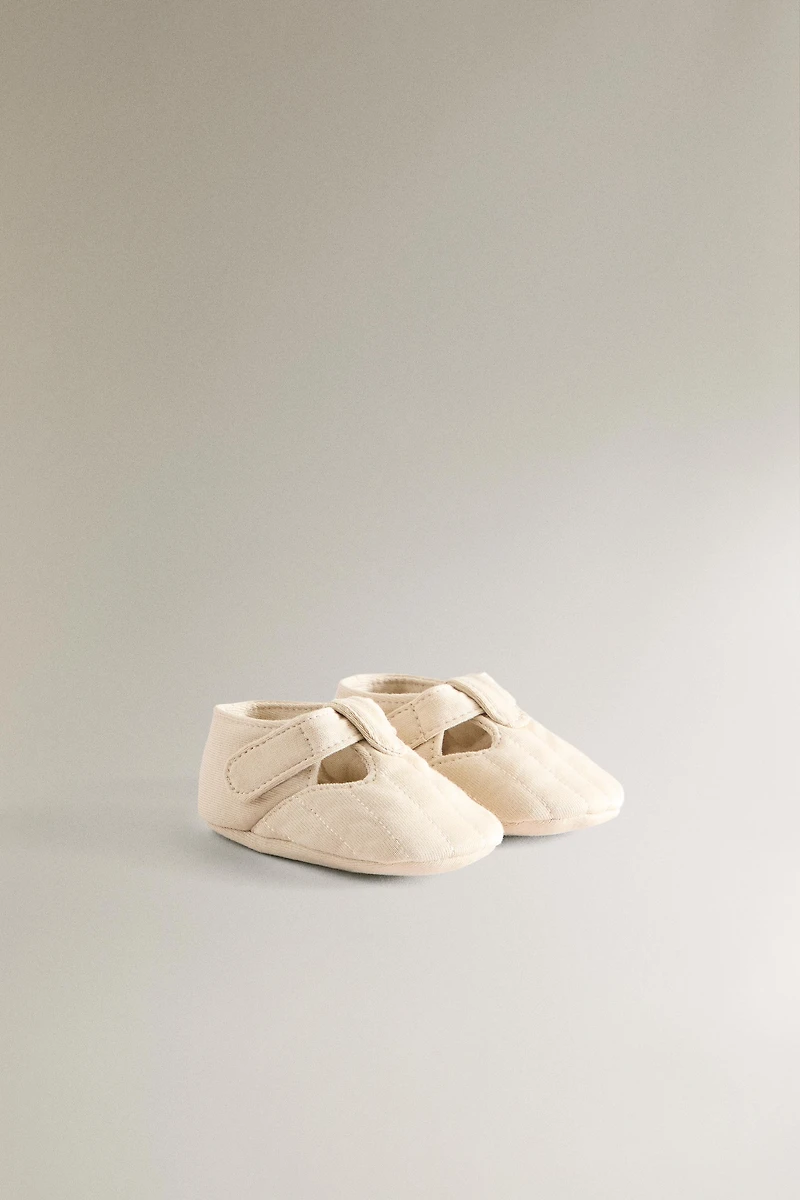 SANDAL-STYLE BOOTIES