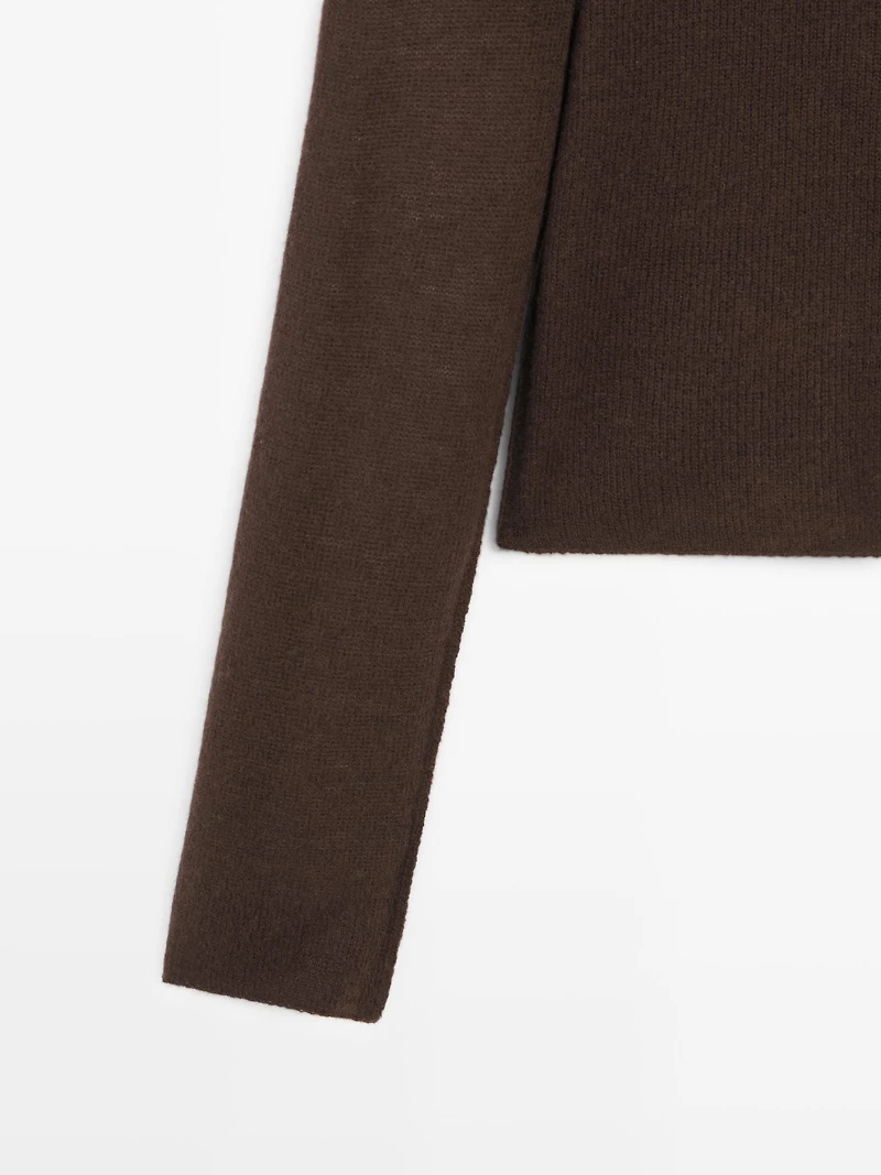 Pull à col montant en maille de laine mélangée