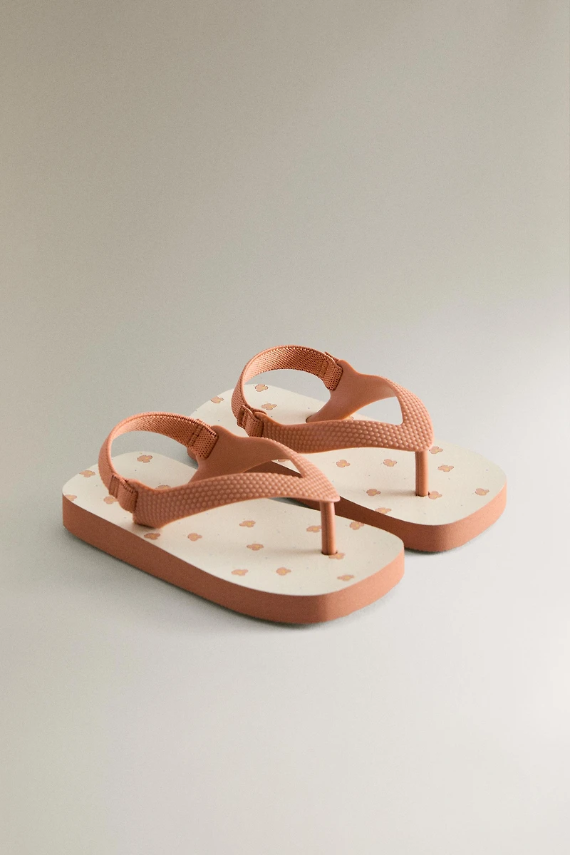 KIDS’ TOE SANDALS