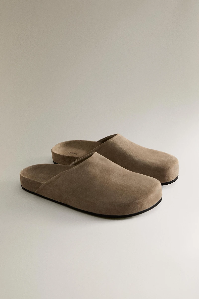 MINIMALIST LEATHER CLOGS