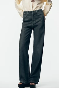 Z1975 HIGH-WAISTED STRAIGHT FIT JEANS