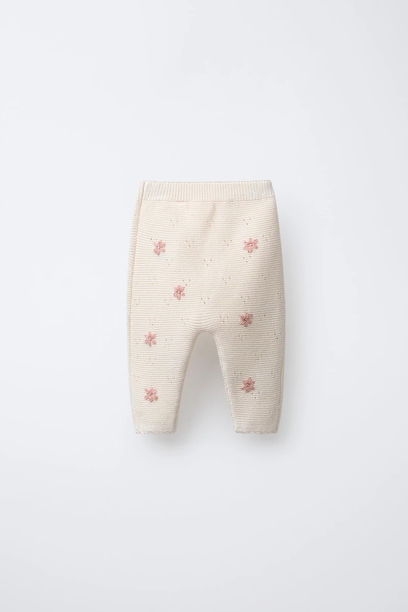 EMBROIDERED FLORAL KNIT PANTS