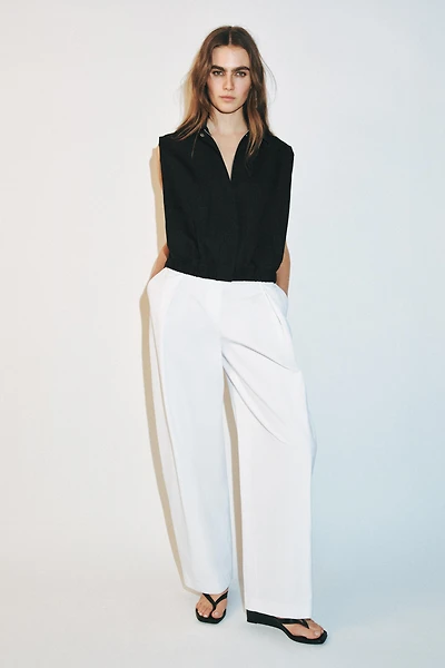 PANTALON EN POPELINE À PINCES