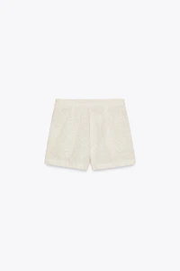 ZW COLLECTION PERFORATED EMBROIDERY BERMUDA SHORTS