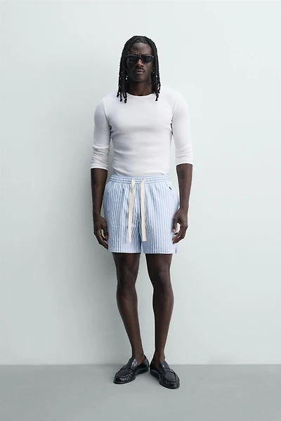 SHORT À RAYURES
