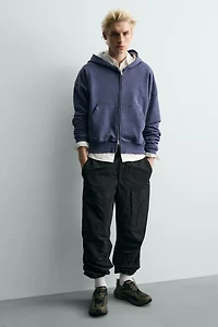 ATHLETIC SNEAKERS