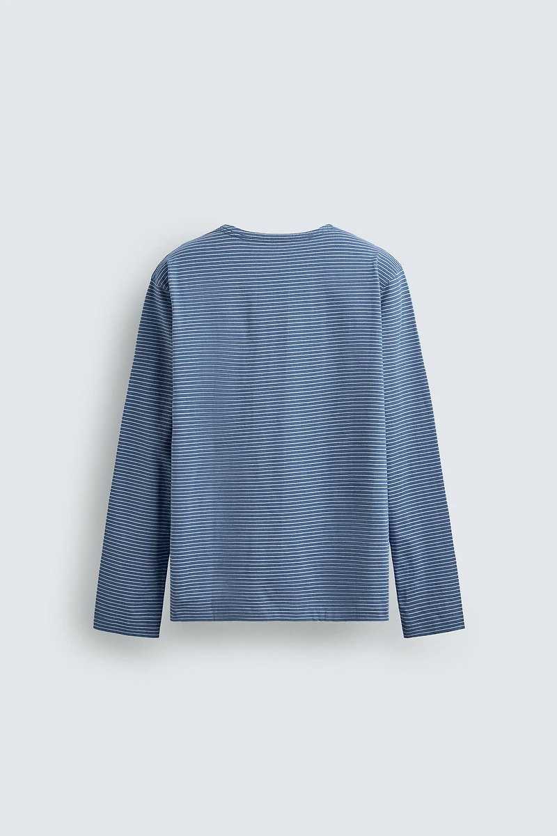 T-SHIRT JACQUARD À RAYURES
