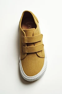 BAREFOOT SNEAKERS