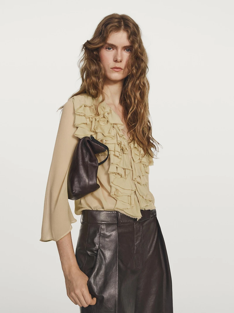 Flowing blouse with ruffled neckline - STUDIO