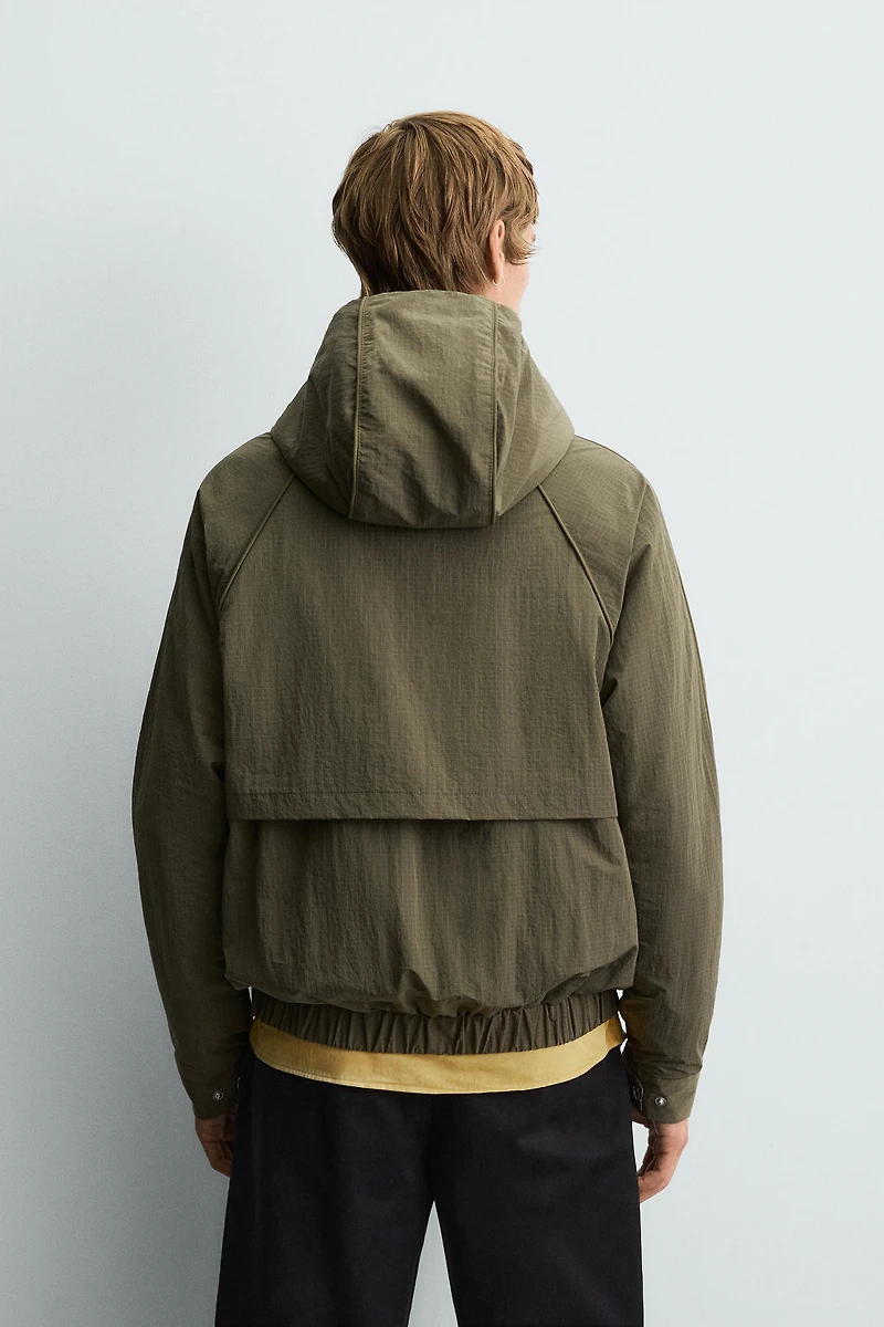 VESTE TECHNIQUE LÉGÈRE DÉPERLANTE