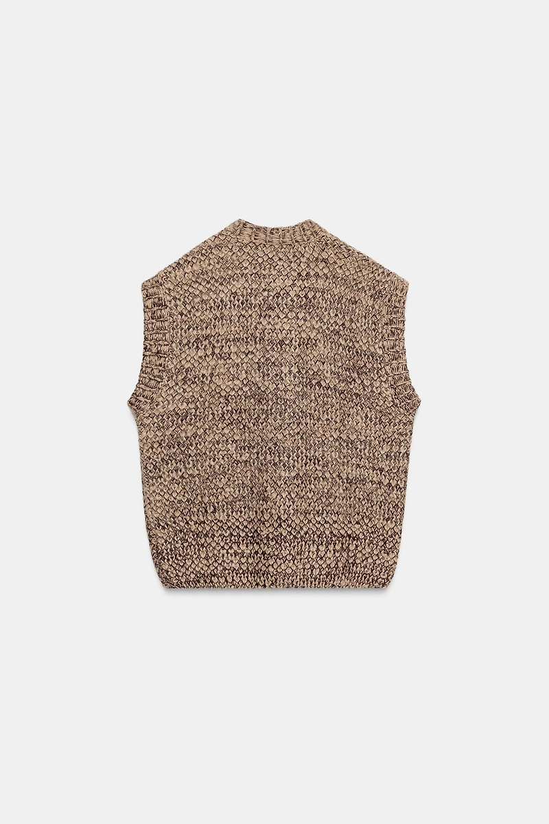 CHUNKY KNIT VEST