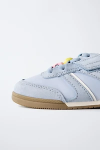 RETRO SNEAKERS