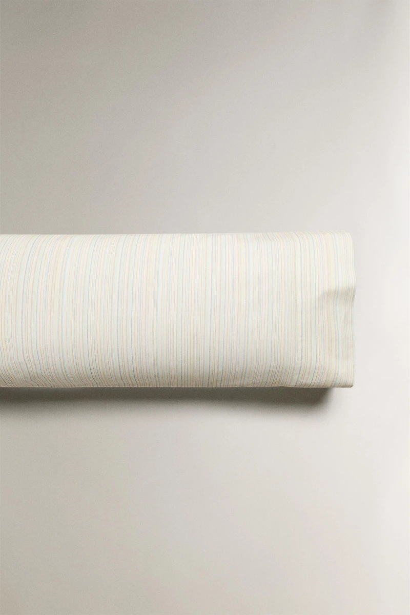 STRIPED PILLOWCASE