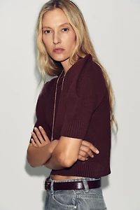 SHORT SLEEVE KNIT TOP