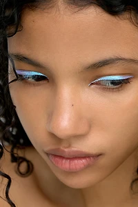 LIQUID EYELINER