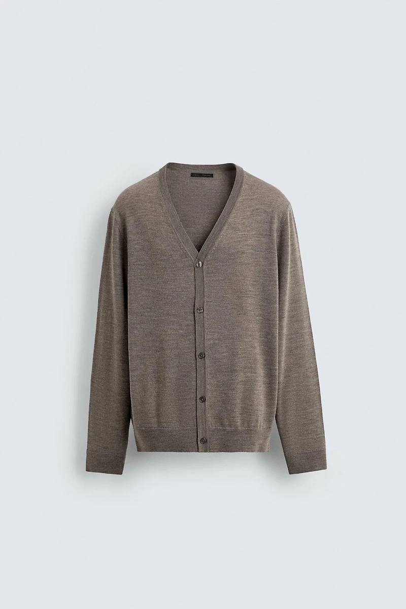 100% WOOL CARDIGAN